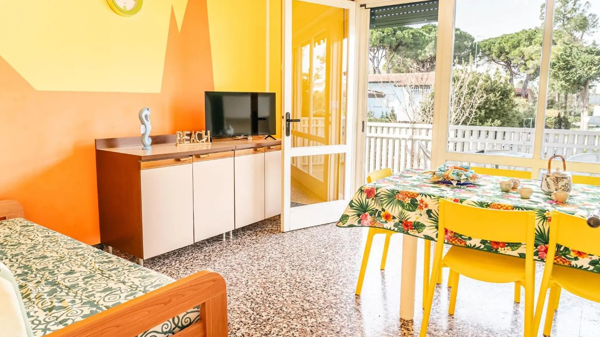 Apartment Renovated Semi Detached House In Bibione Spiaggia